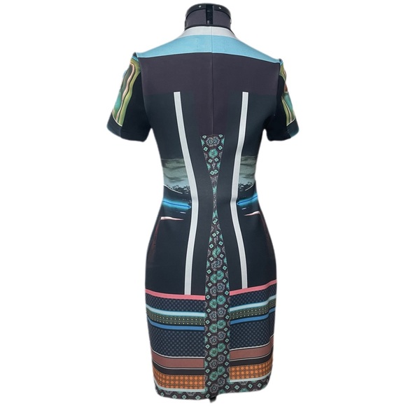 Clover Canyon Printed Short Sleeve V-neck Scuba Mini Sheath Dress - Picture 3 of 6